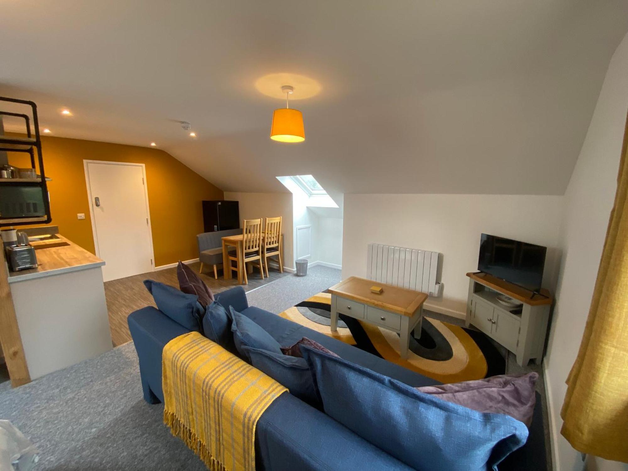 Modern Studio Apartment Set Beneath The Black Mountains A Stones Throw From The Offas Dyke Path Clodock المظهر الخارجي الصورة